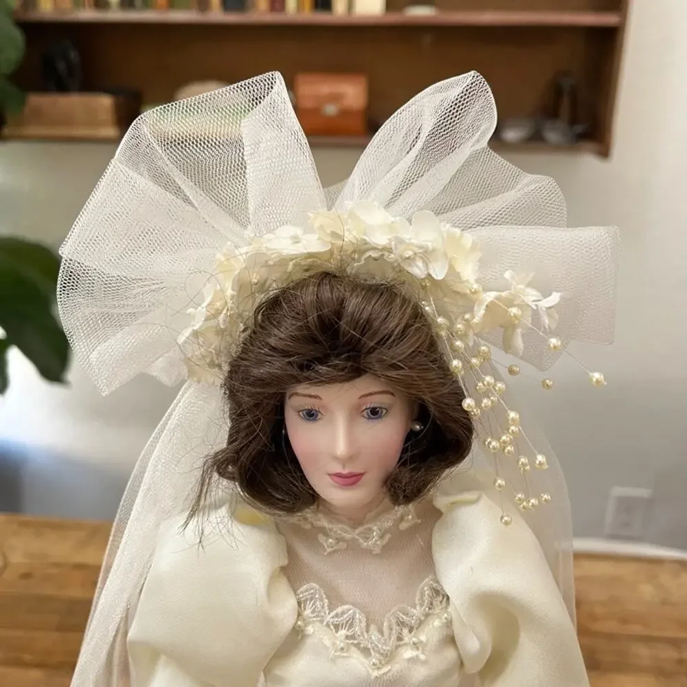 The Ashton-Drake Galleries Jennifer Porcelain Bride Doll Classic Brides 1994